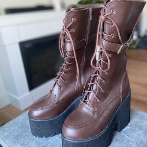 Coffee Grand March Pocket Platform Boot